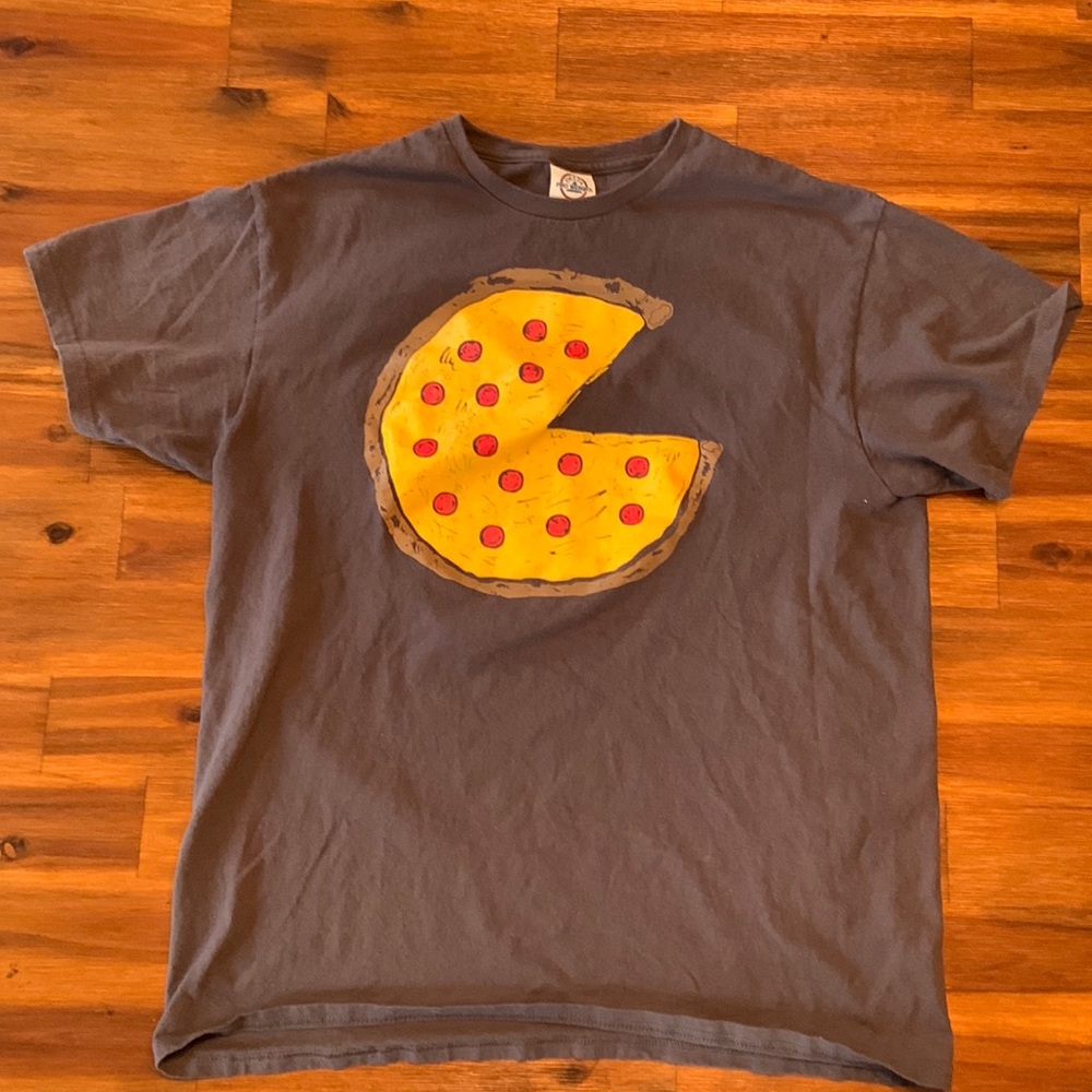 Delta Apparel Pizza Shirt. Medium.